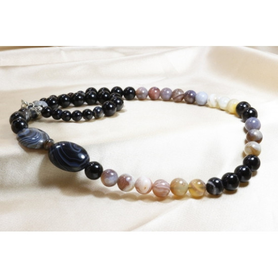 Mixed Agate Necklace / Black Agate and Botswana Agate